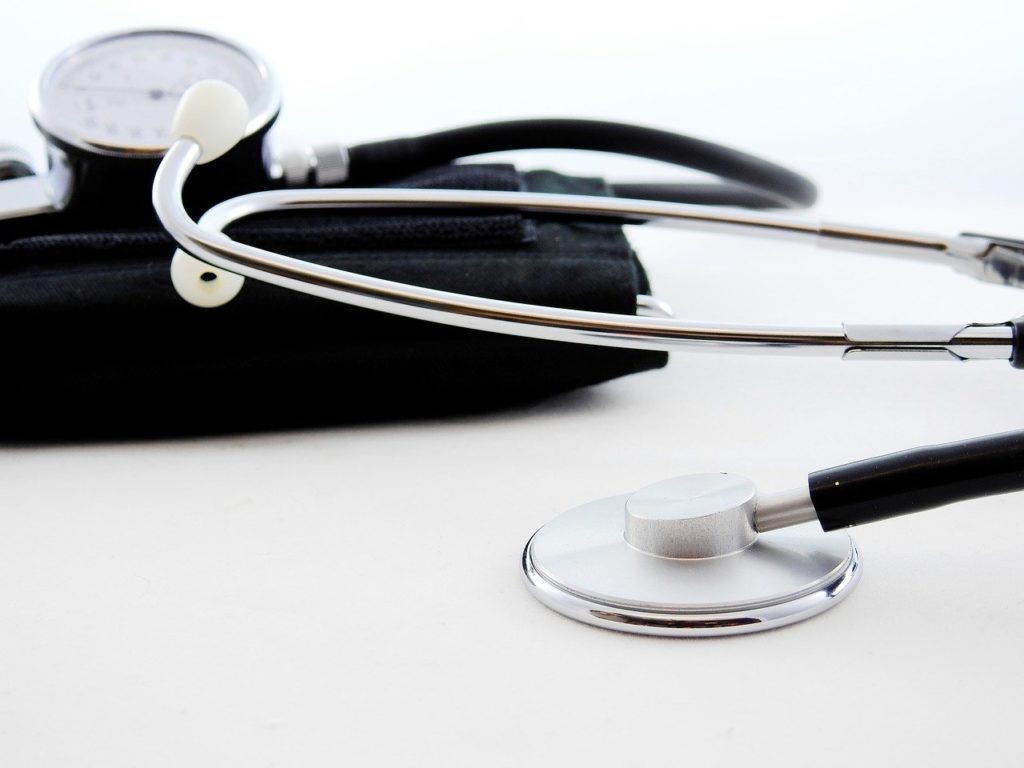 STETHOSCOPE Best brands of Stethoscopes for students Medzone TV